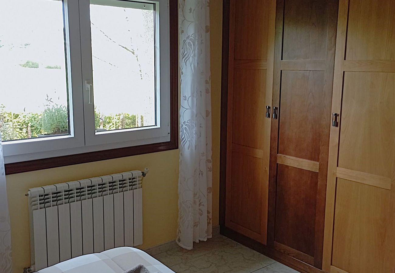 Rent by room in Ordes - Ordes Room 6