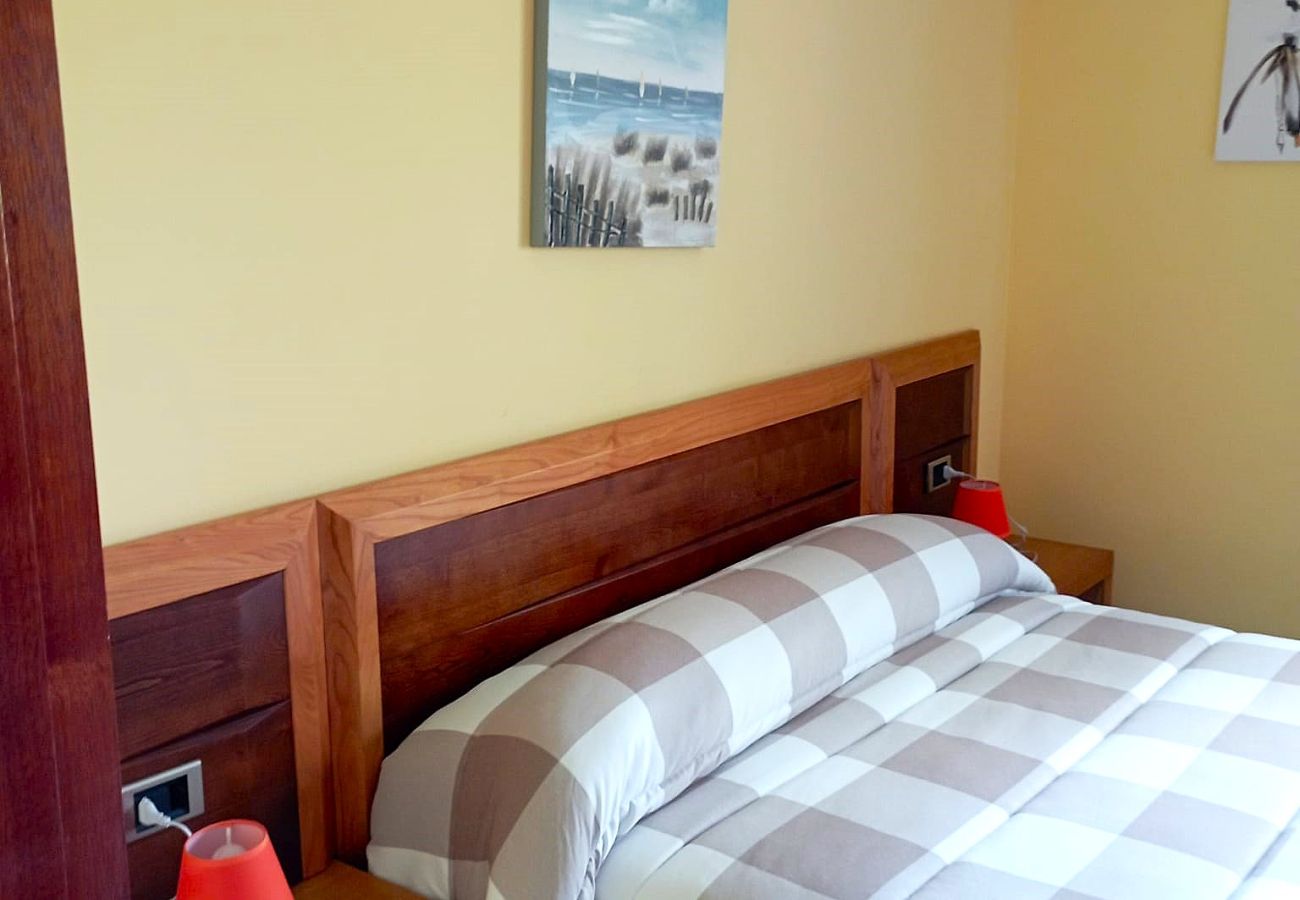 Rent by room in Ordes - Ordes Room 6