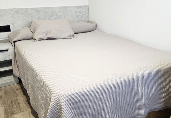 Rent by room in Santiago de Compostela - Santiago, Romero Donallo 2 Rent by room in Santiago de Compostela - Santiago, Romero Donallo 2