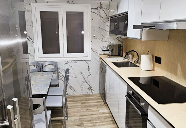 Rent by room in Santiago de Compostela - Santiago, Romero Donallo 2 Rent by room in Santiago de Compostela - Santiago, Romero Donallo 2