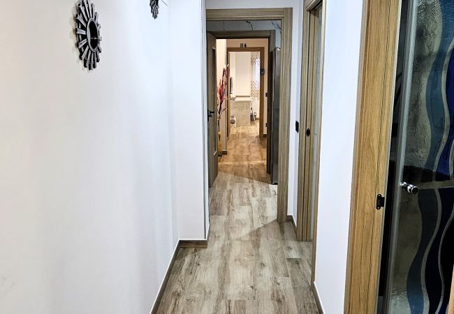 Rent by room in Santiago de Compostela - Santiago, Romero Donallo 3 Rent by room in Santiago de Compostela - Santiago, Romero Donallo 3