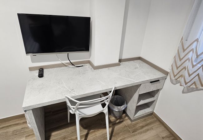 Rent by room in Santiago de Compostela - Santiago, Romero Donallo 4 Rent by room in Santiago de Compostela - Santiago, Romero Donallo 4