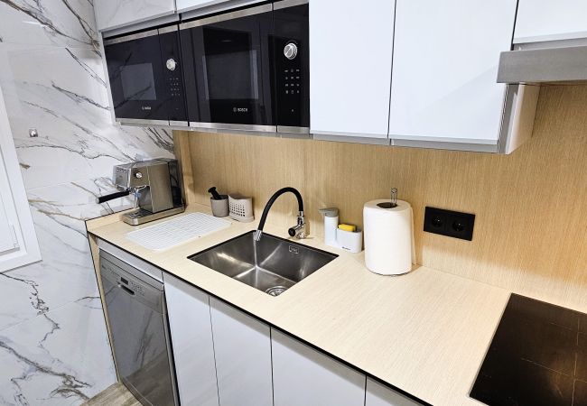 Rent by room in Santiago de Compostela - Santiago, Romero Donallo 4 Rent by room in Santiago de Compostela - Santiago, Romero Donallo 4