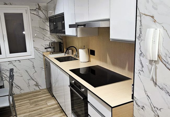 Rent by room in Santiago de Compostela - Santiago, Romero Donallo 5 Rent by room in Santiago de Compostela - Santiago, Romero Donallo 5