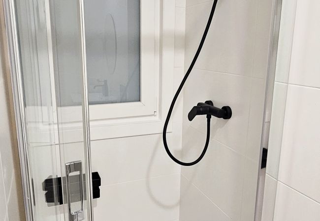 Rent by room in A Coruña ciudad - A Coruña Rent by room in A Coruña ciudad - A Coruña