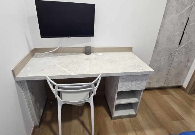 Rent by room in A Coruña ciudad - A Coruña Rent by room in A Coruña ciudad - A Coruña