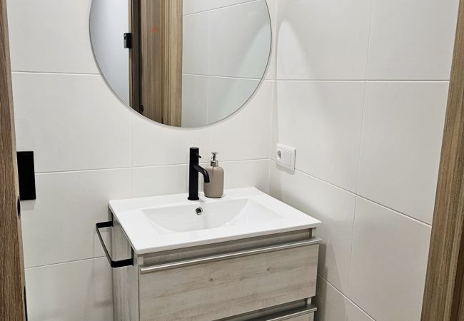 Rent by room in A Coruña ciudad - A Coruña Rent by room in A Coruña ciudad - A Coruña
