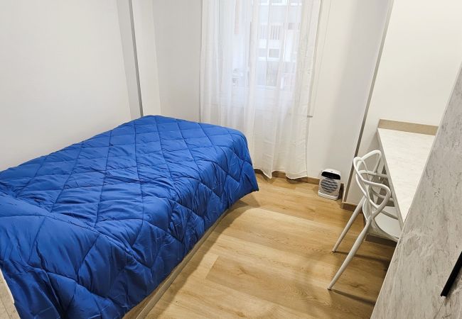 Rent by room in A Coruña ciudad - A Coruña Rent by room in A Coruña ciudad - A Coruña
