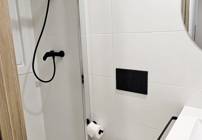 Rent by room in A Coruña ciudad - A Coruña Rent by room in A Coruña ciudad - A Coruña