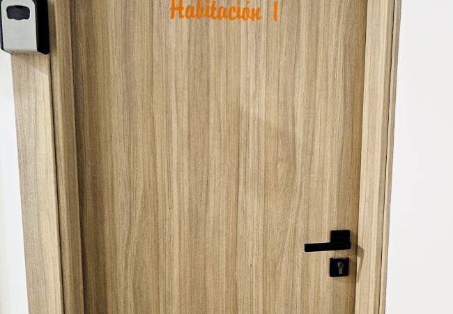 Rent by room in A Coruña ciudad - A Coruña Rent by room in A Coruña ciudad - A Coruña