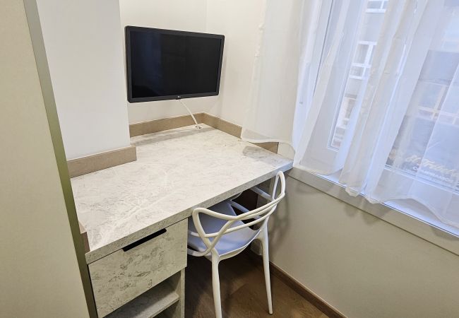 Rent by room in A Coruña ciudad - A Coruña Rent by room in A Coruña ciudad - A Coruña