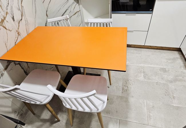 Rent by room in A Coruña ciudad - A Coruña Rent by room in A Coruña ciudad - A Coruña