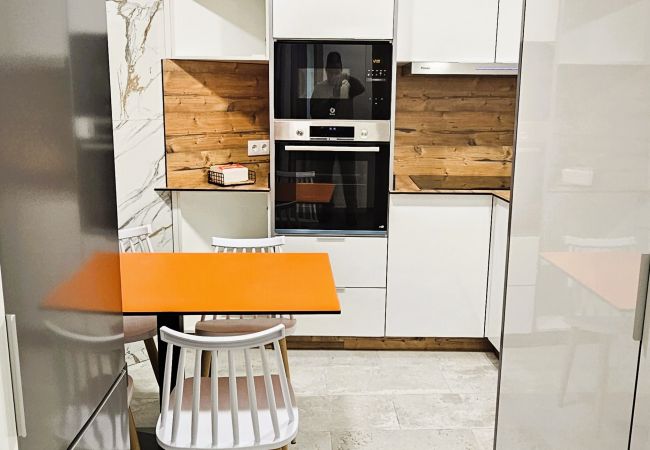 Rent by room in A Coruña ciudad - A Coruña Rent by room in A Coruña ciudad - A Coruña