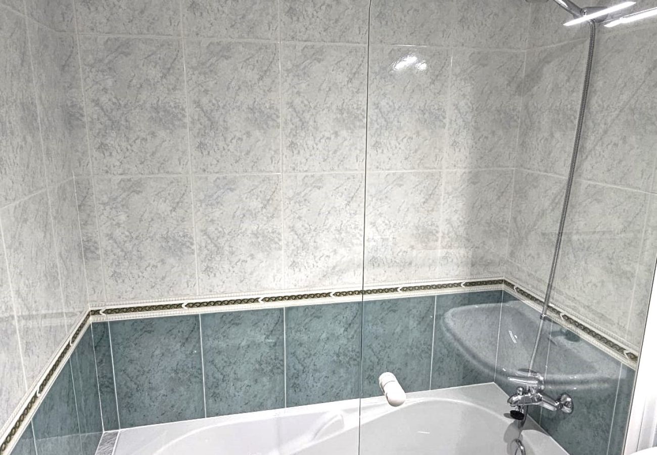 Rent by room in Santiago de Compostela - Santiago Garcia Prieto