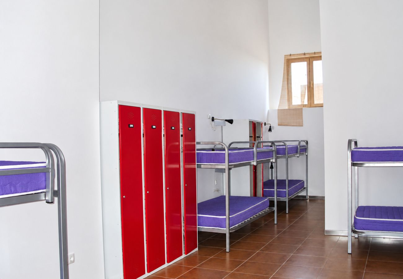 Apartment in Aniñon - Habitación 12